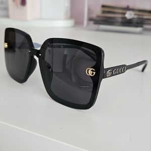 Gucci Oversized GG Black Sunglasses